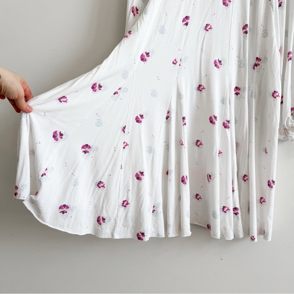 WE THE FREE • Winter Sun Floral Tunic Dress in Ivory Combo - Picture 12 of 15